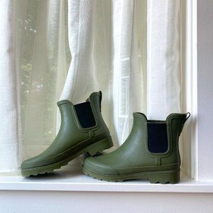 J. Crew Short Green Rain Boots Booties Green Lug Sole